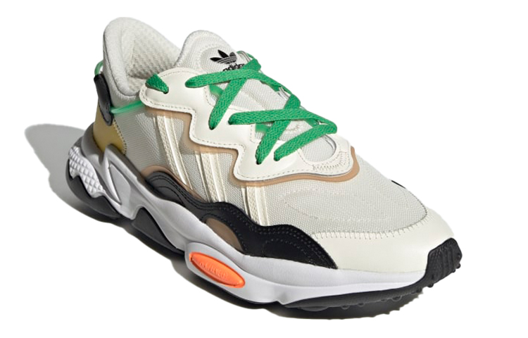 Lookbook アディダス オズウィーゴ "クリーム白× screaming orange" FX6059