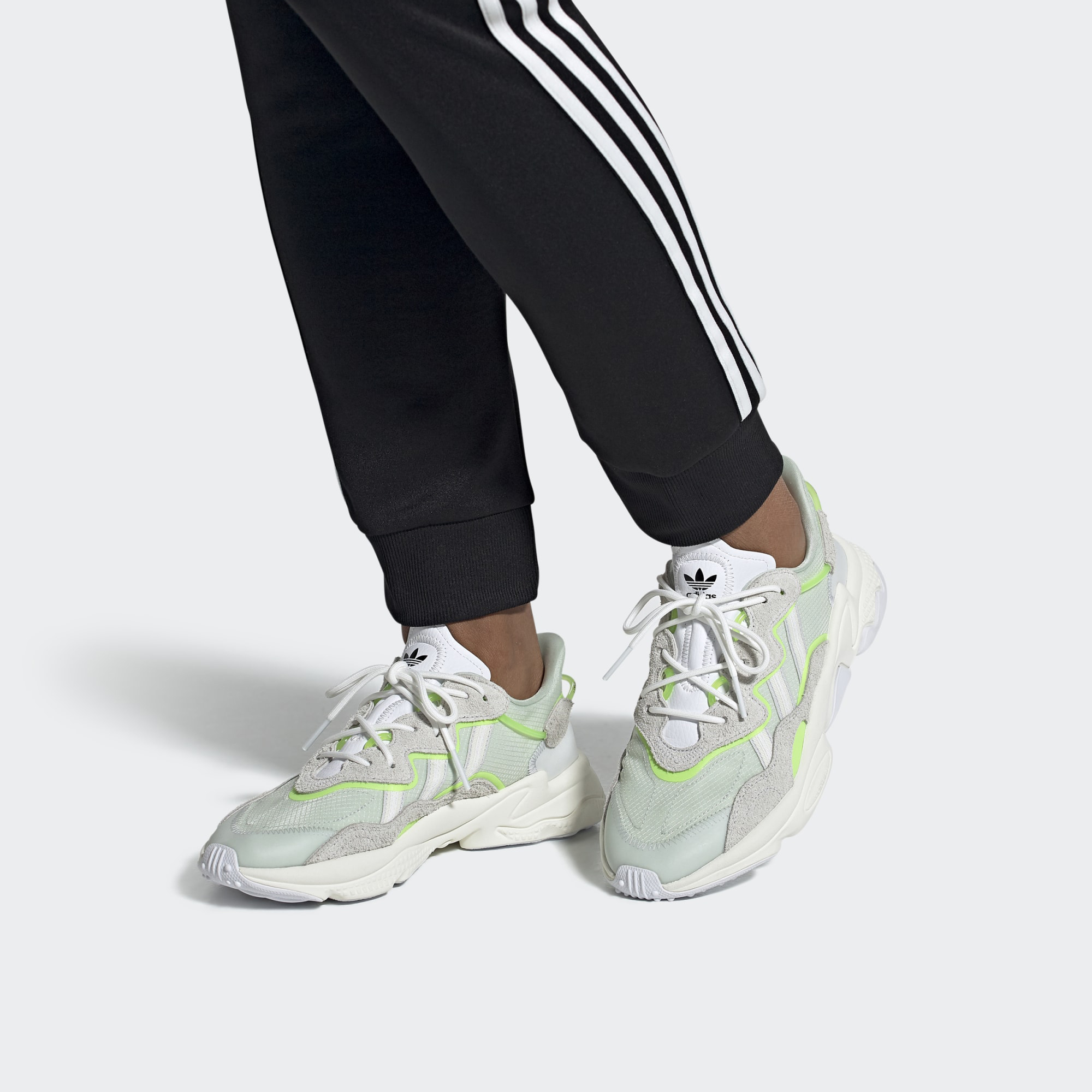 Sizing アディダス オズウィーゴ "ダッシュグリーン" EF4288