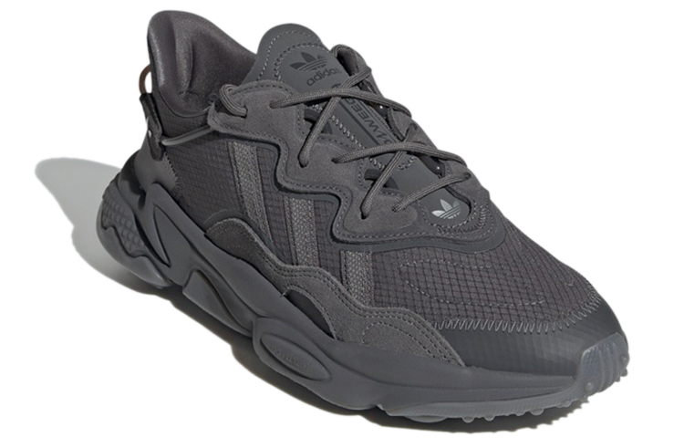 Lookbook 阿迪达斯 Ozweego '灰色' GW5735