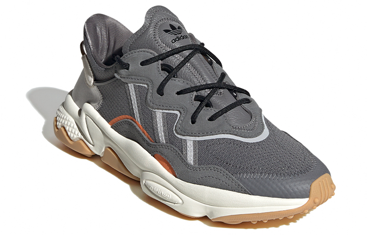 Lookbook アディダス オズウィーゴ "グレーガム" FY1569