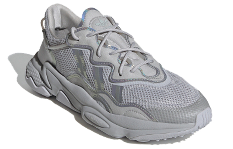 Lookbook adidas Ozweego 'Abu-abu Metalik' FV9656