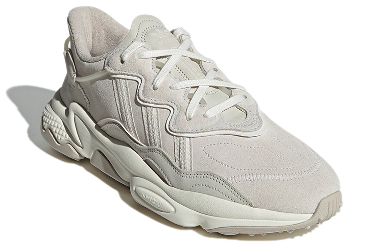 Lookbook アディダス オズウィーゴ "オフホワイト" GY6179