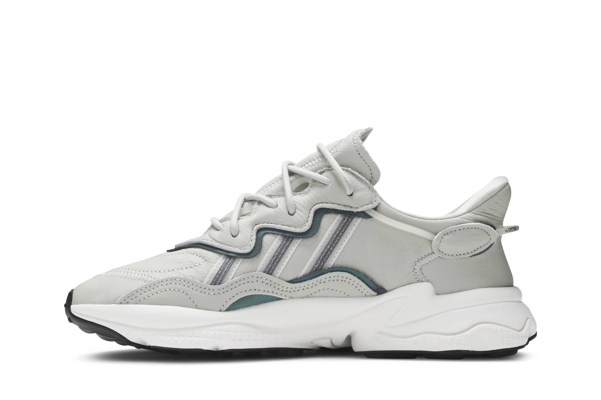 Lookbook adidas Ozweego 'Trace Cargo Ash Silver' - Kasut Adidas Ozweego Cargo Ash Silver EE7005