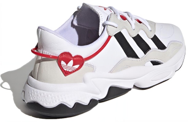 adidas Ozweego「情人節」FZ1825 Shop adidas Ozweego「情人節」FZ1825