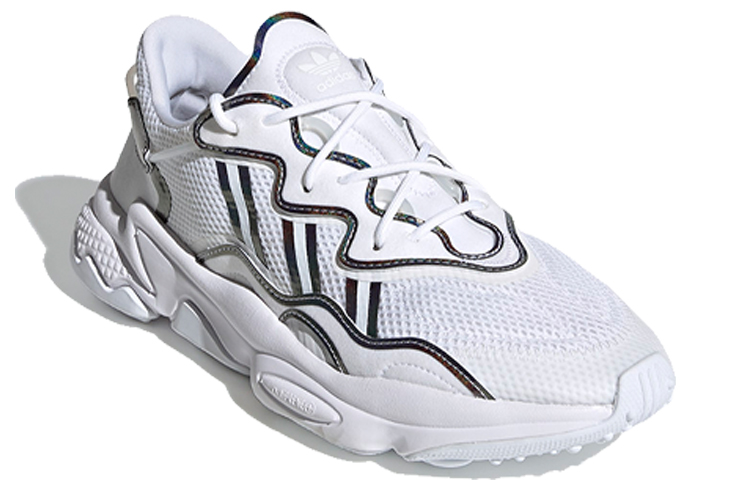 Lookbook 아디다스 오즈위고 '화이트 이리데센트' FV9654