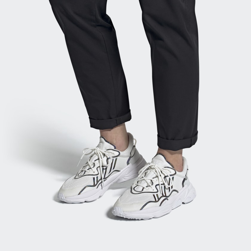 Sizing 아디다스 오즈위고 '화이트 이리데센트' FV9654