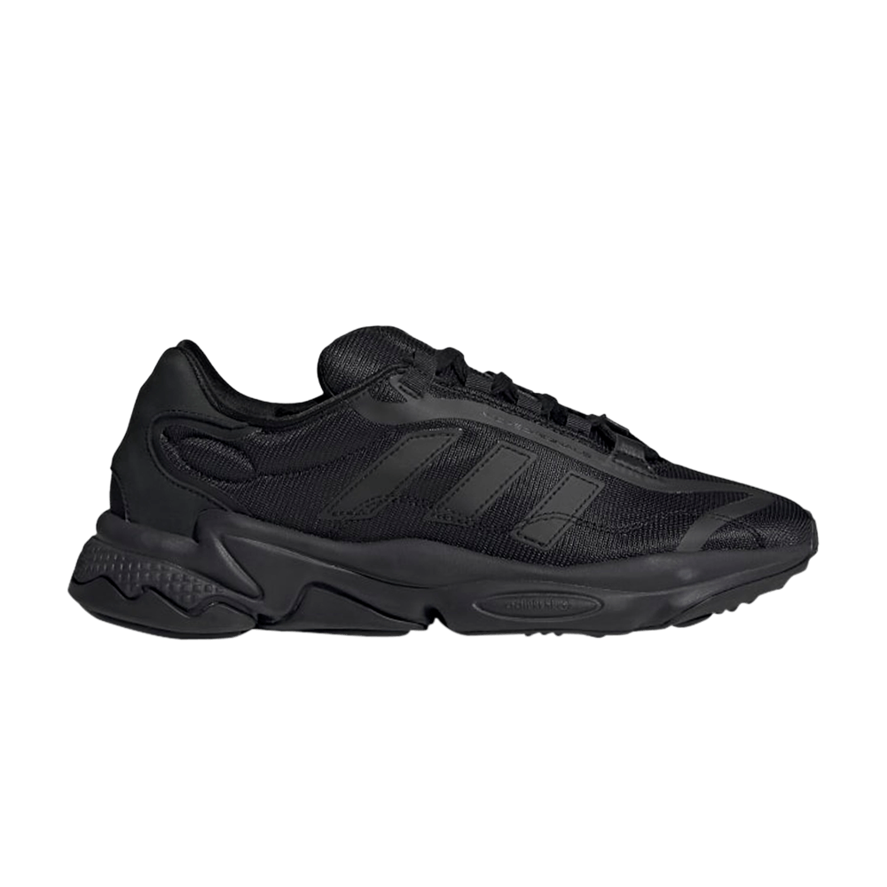 ozweego adidas triple black