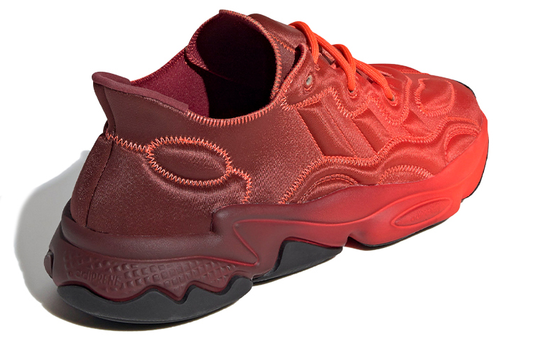 Shop 아디다스 오즈위고 테크 '3D 레드' (51 characters) EG0550