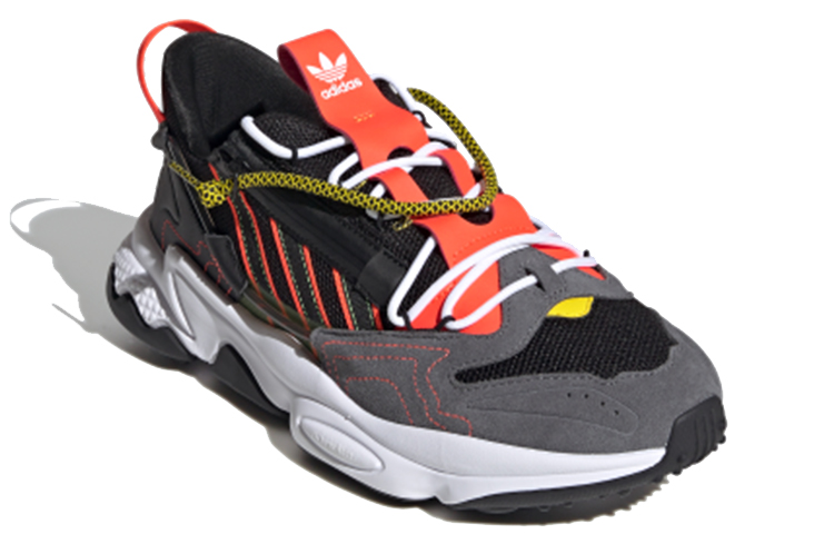 Lookbook 阿迪达斯 Ozweego Zip '黑色太阳红' H67266