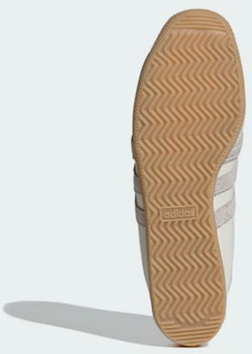 adidas Paris Putih Core/Chalk Pearl/Gum KJ1016 Lookbook adidas Paris Putih Core/Chalk Pearl/Gum KJ1016