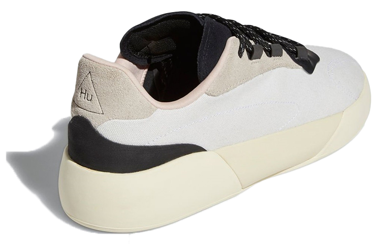 Shop 法瑞尔·威廉姆斯 x adidas originals Presha Hu 白黑色