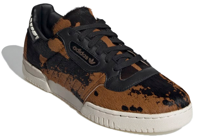 Lookbook アディダス パワーフェーズ "I.M.T.O.K. 熊" FZ0229