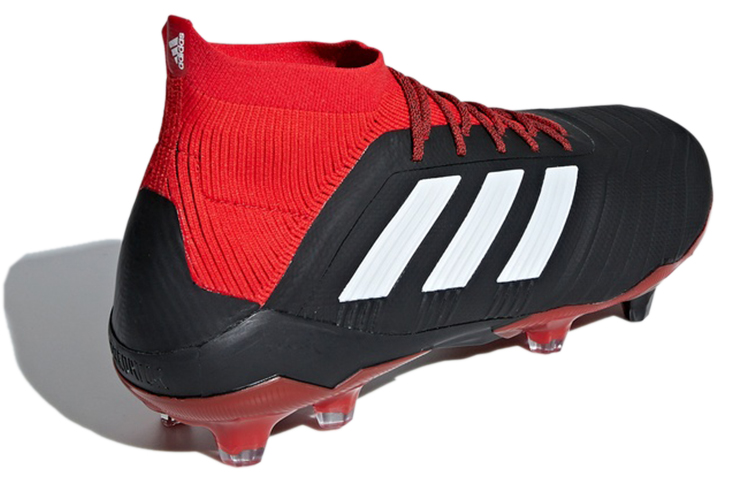 Shop 阿迪达斯 Predator 18.1 Fg 紅黑
