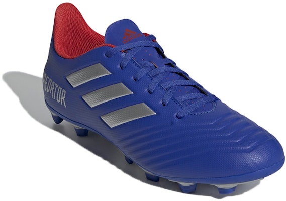 阿迪达斯 Predator 19.4 灵活中底足球鞋 BB8113 Lookbook 阿迪达斯 Predator 19.4 灵活中底足球鞋 BB8113