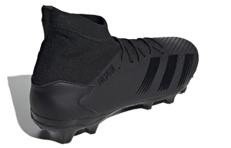 Shop adidas Predator 20.3 MG 低筒足球鞋 黑色