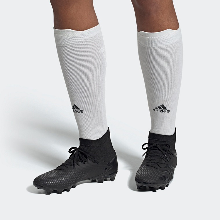Sizing adidas Predator 20.3 MG 低筒足球鞋 黑色