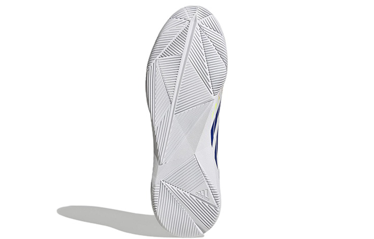 Purchase adidas Predator EDGE.3 Indoor 耐磨防滑輕巧 室內足球鞋 白色