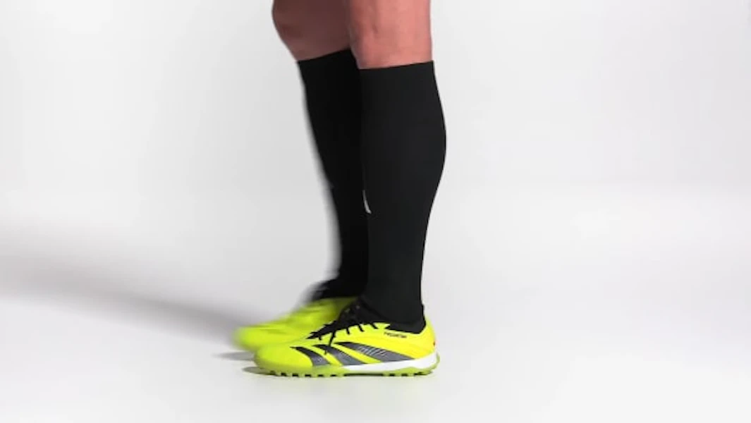 adidas Predator Elite TF '團隊太陽' IG7730 Lookbook adidas Predator Elite TF '團隊太陽' IG7730