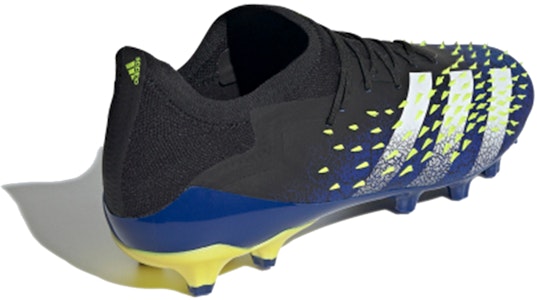 阿迪达斯 Predator Freak.1 AG '恶魔皮肤 - 黑色' FZ3752 Shop 阿迪达斯 Predator Freak.1 AG '恶魔皮肤 - 黑色' FZ3752