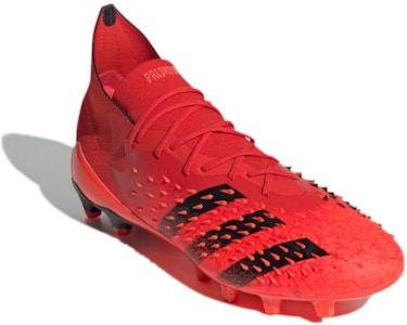 愛迪達 掠奪者 Freak.1 AG '惡魔膚 - 太陽紅' FY6253 Lookbook 愛迪達 掠奪者 Freak.1 AG '惡魔膚 - 太陽紅' FY6253