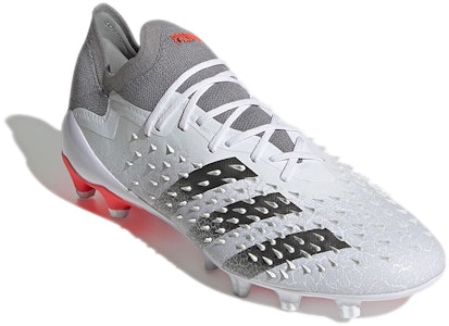 adidas Predator Freak.1 AG 'Blanco Gris Rojo' GZ2806 Lookbook adidas Predator Freak.1 AG 'Blanco Gris Rojo' GZ2806