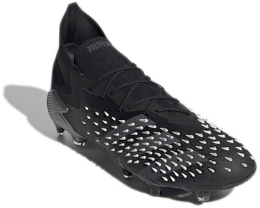 プレデター フリーク.1 FG デーモンスキン 黒灰 FY1021 Lookbook プレデター フリーク.1 FG デーモンスキン 黒灰 FY1021