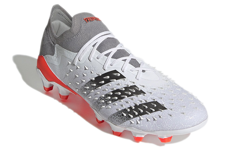 Lookbook adidas Predator Freak.1 Hg/Ag Chaussures de Football Extérieur ''Blanc Gris'' GX7615
