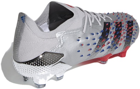 阿迪达斯 Predator Freak.1 FG 銀黑 Shop 阿迪达斯 Predator Freak.1 FG 銀黑