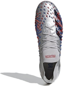 阿迪达斯 Predator Freak.1 FG 銀黑 Purchase 阿迪达斯 Predator Freak.1 FG 銀黑