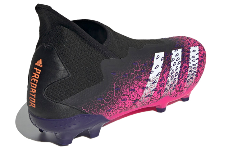 Shop adidas Predator Freak.3 Sin Cordones FG 'Demonscale - Rosa Impacto' FW7512