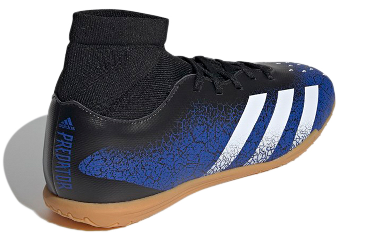 Shop adidas Predator Freak.4 耐磨防滑 足球鞋 藍黑白