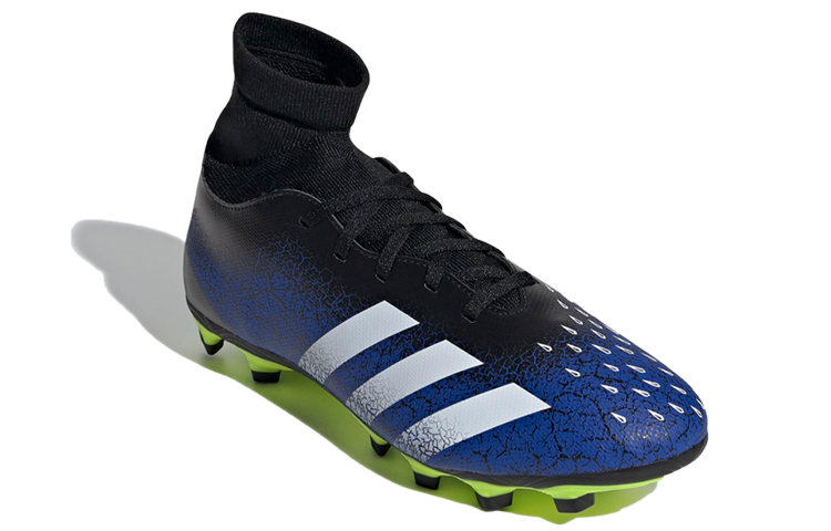 Lookbook adidas Predator Freak.4柔韌地面靴 舒適耐磨足球鞋 藍黑色