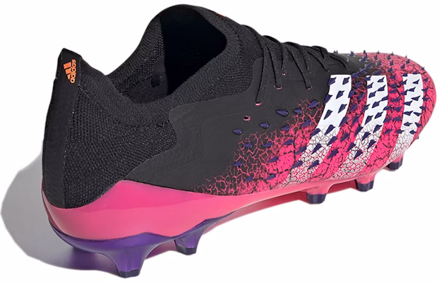 adidas Predator Freak .1 L AG 人造草地 防滑減震耐磨 足球鞋 男款 黑粉 Shop adidas Predator Freak .1 L AG 人造草地 防滑減震耐磨 足球鞋 男款 黑粉