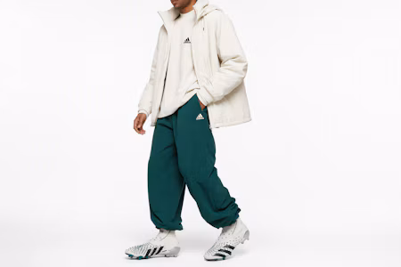 Order adidas Predator Freak+ Fg Eqt 硬質天然草坪運動足球鞋 白黑拼接