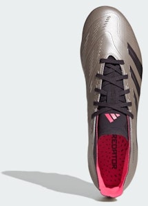 아디다스 프레데터 리그 HG/AG '플래티넘 메탈릭' IF6383 Lookbook 아디다스 프레데터 리그 HG/AG '플래티넘 메탈릭' IF6383