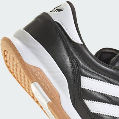Adidas Predator Mundial Core Black/Cloud White/Gum JH9494 1