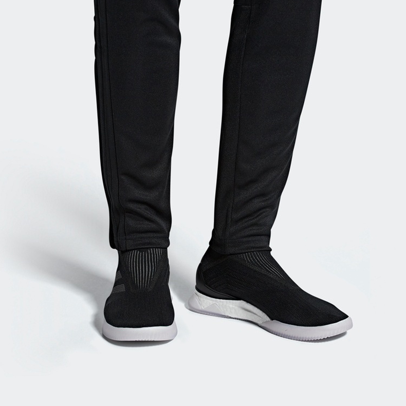 Details for adidas Predator Tango 18+ TR 'Hitam' AQ0602