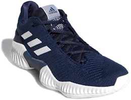 adidas Pro Bounce 2018 Low 'Collegiate Navy' Lelaki. AH2677 Lookbook adidas Pro Bounce 2018 Low 'Collegiate Navy' Lelaki. AH2677