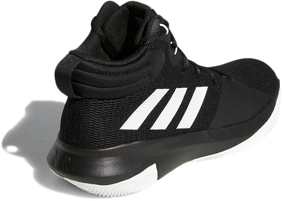 阿迪达斯 Pro Elevate '核心黑白' 篮球鞋 AP9831 Shop 阿迪达斯 Pro Elevate '核心黑白' 篮球鞋 AP9831