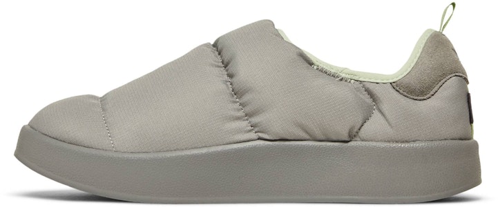 アディダス パフィーレット チャコールグレー GW9482 Lookbook アディダス パフィーレット チャコールグレー GW9482