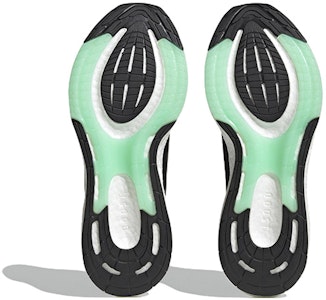 adidas PureBoost 22 'Negro y Azul Lúcido' HQ8584 Details for adidas PureBoost 22 'Negro y Azul Lúcido' HQ8584