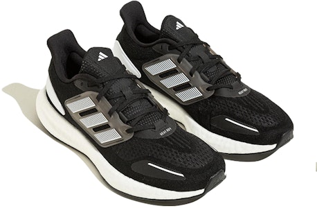 阿迪达斯 PureBoost 22 Heat.RDY '黑白配色' HQ3982 Lookbook 阿迪达斯 PureBoost 22 Heat.RDY '黑白配色' HQ3982