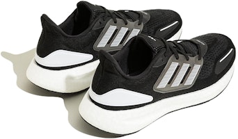 adidas PureBoost 22 Heat.RDY 'Hitam Putih' HQ3982 Shop adidas PureBoost 22 Heat.RDY 'Hitam Putih' HQ3982