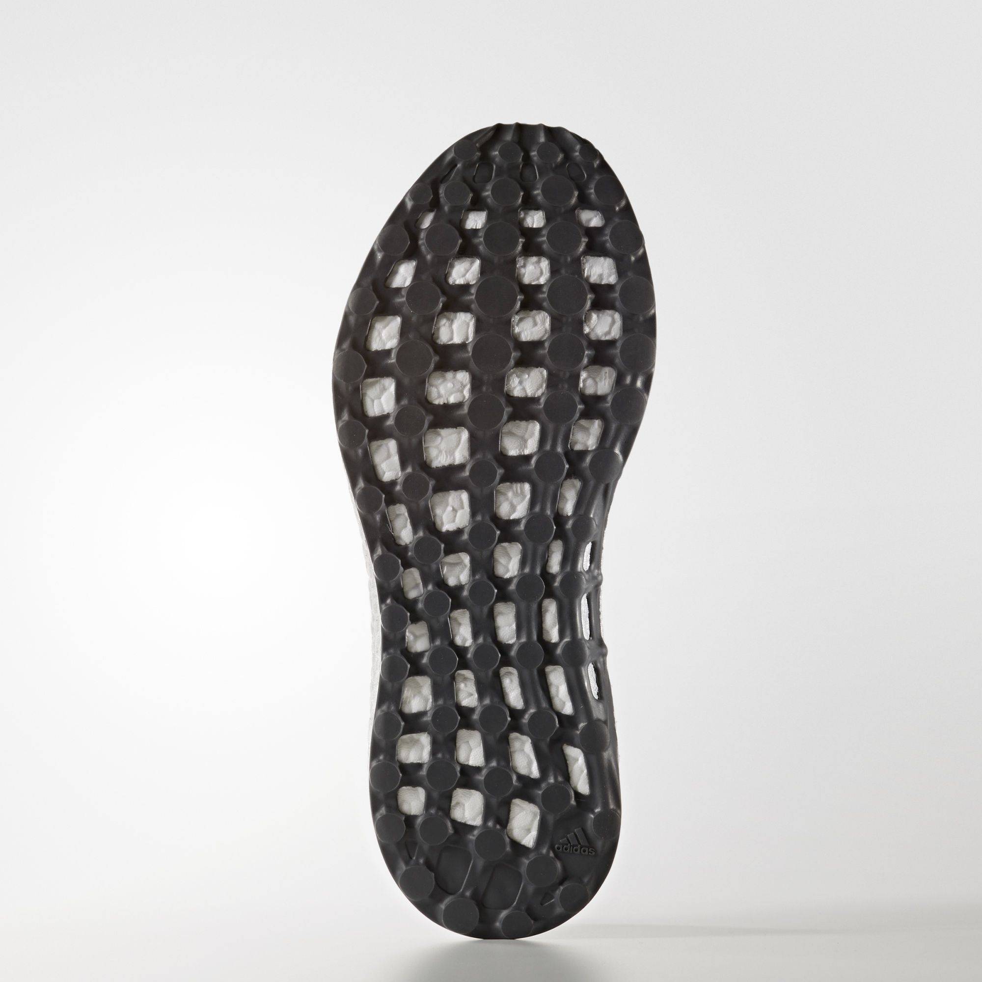 Shop 阿迪达斯 PureBoost 限量版 '全灰色' S80703