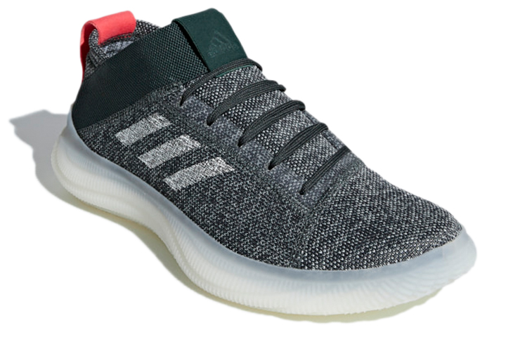 Lookbook adidas Pureboost 教練 灰綠色