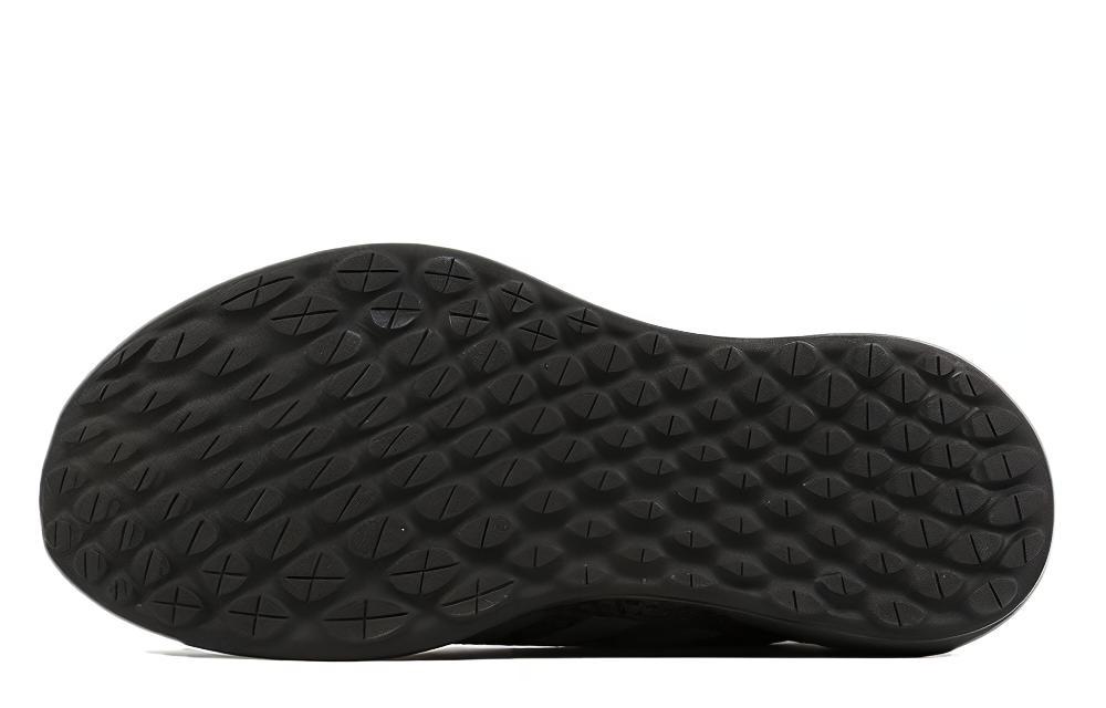 Shop ピュアバウンス+ コアブラック G27966