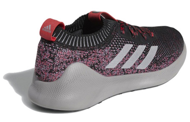 Lookbook ピュアバウンス+ コアブラック/スカーレット F36925