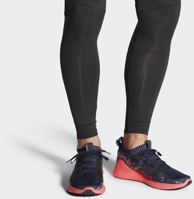 ピュアバウンス+ "レジェンドインク/ショックレッド" F36687 Sizing ピュアバウンス+ "レジェンドインク/ショックレッド" F36687