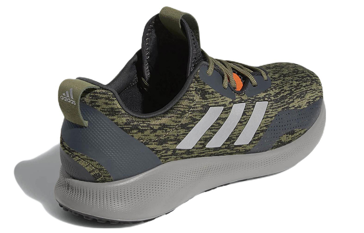 Shop adidas Purebounce+ Street 耐磨防滑跑步鞋 灰綠