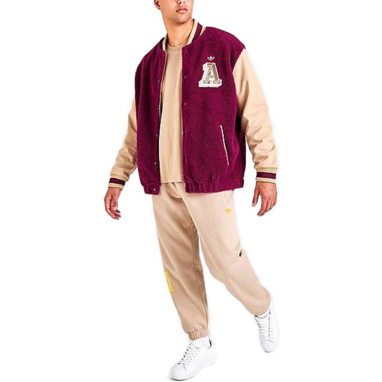 Lookbook adidas Jaket Baseball Warna Ungu dengan Cetak Huruf HY6037